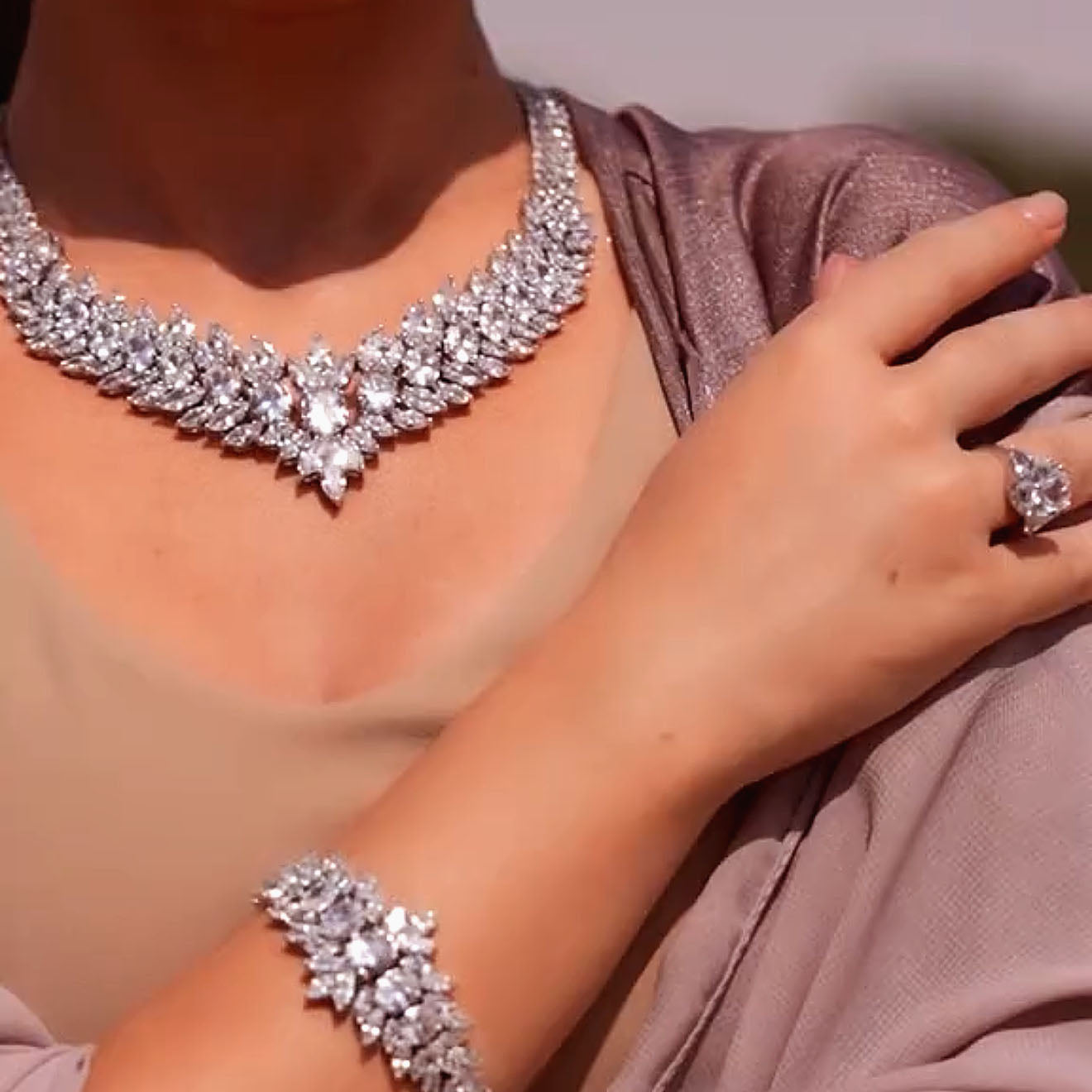 Permelia Necklace Set