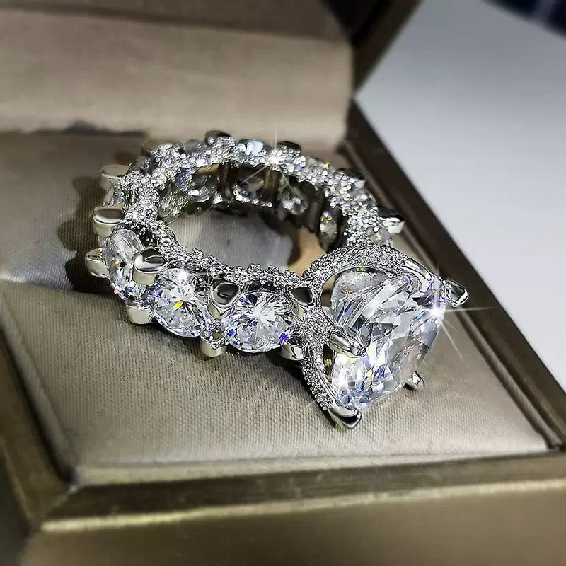 Damaris Ring