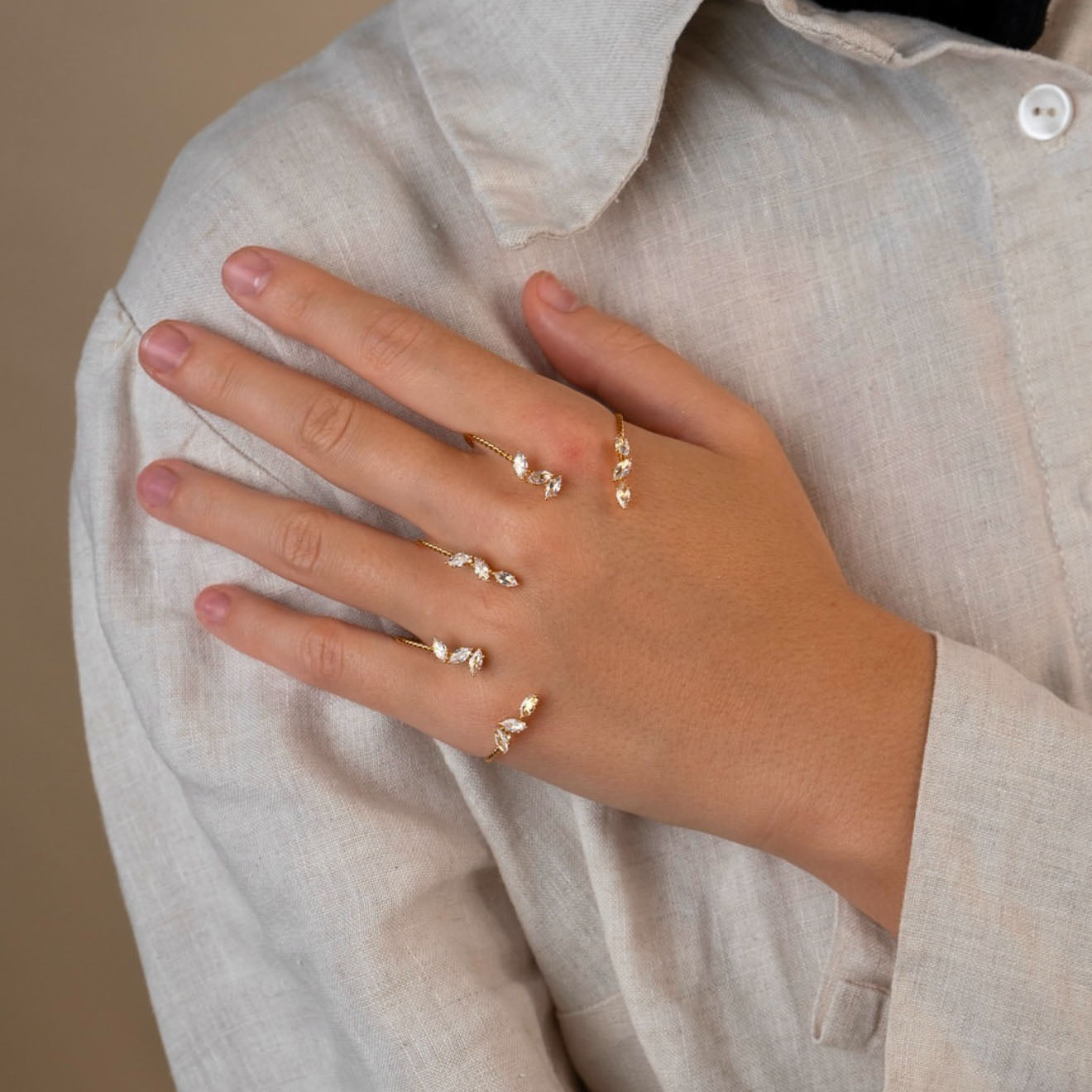 Idabelle Finger Ring