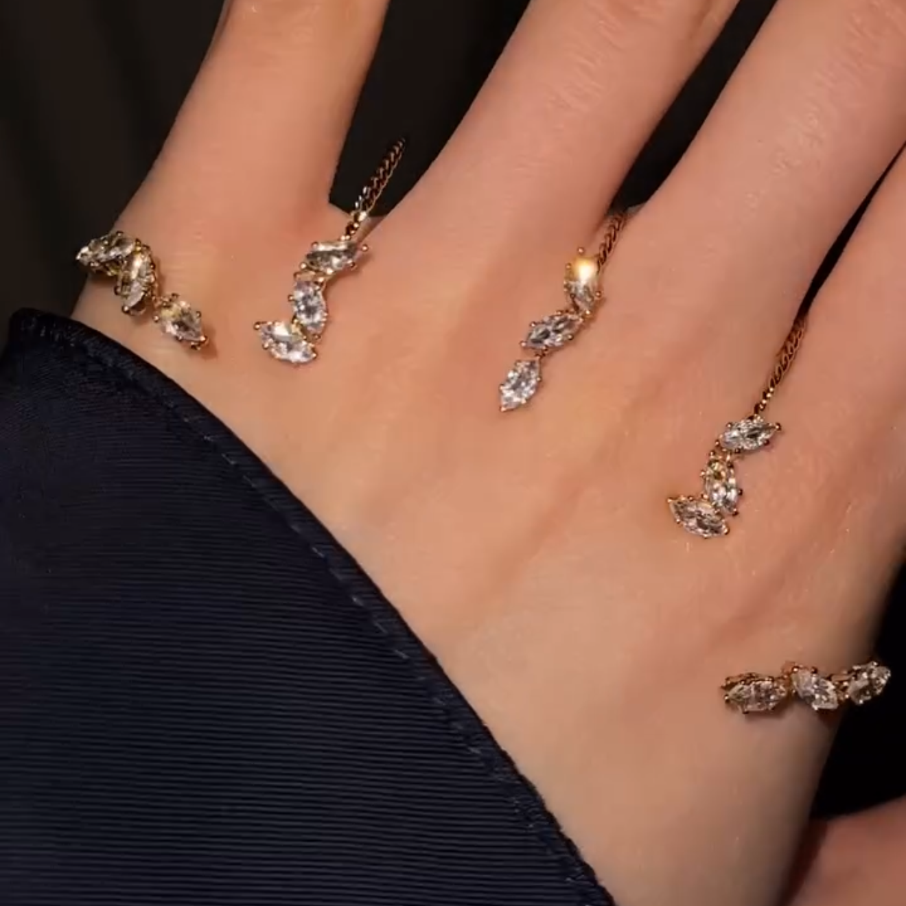 Idabelle Finger Ring