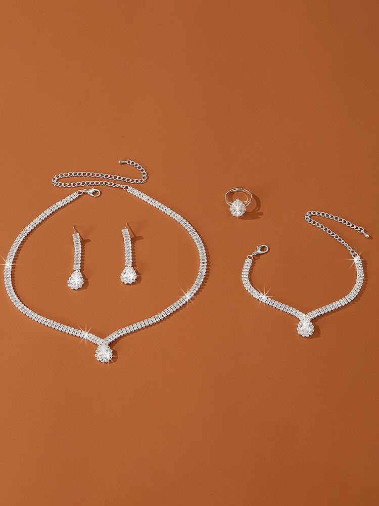 Anastasia Jewelry Set